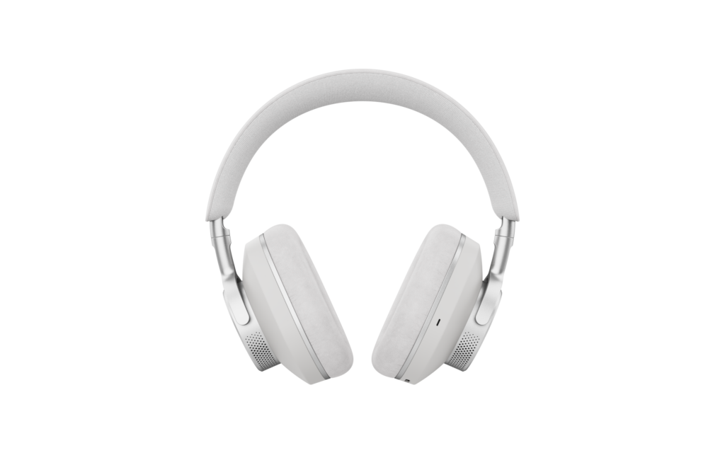 240223_p100_pack_shot_white.27