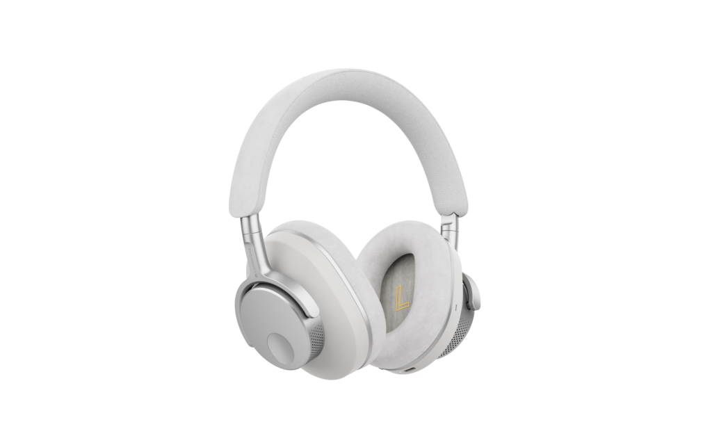 240223_p100_pack_shot_white.30